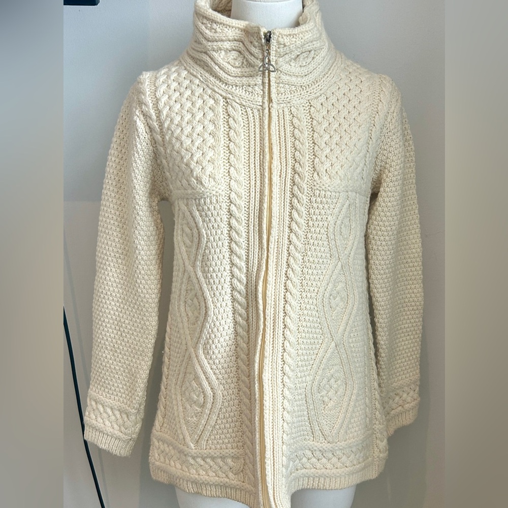 Women’s 100% Merino Wool Zipper Sweater Made in Ireland Aran Mōr